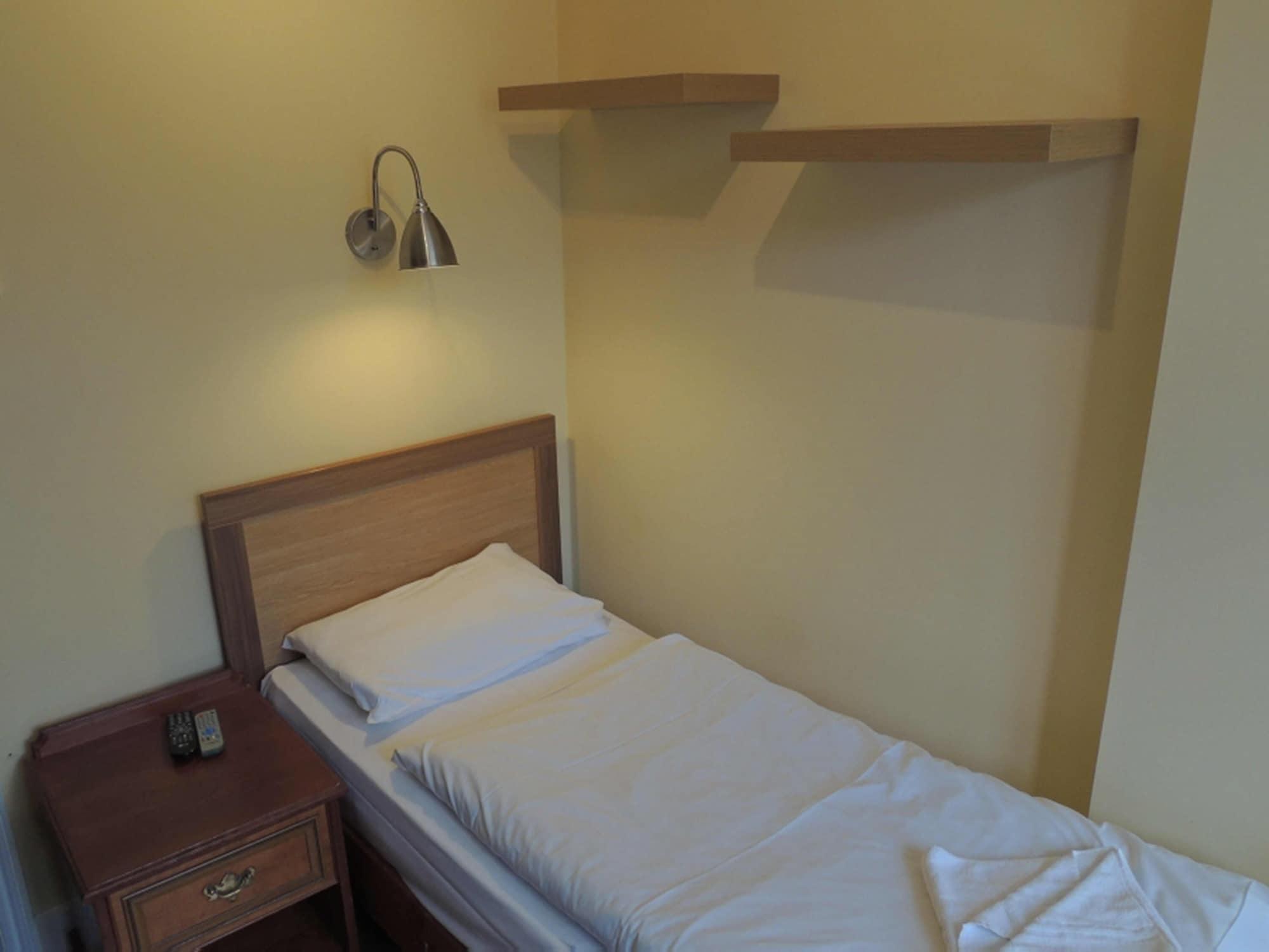 Dolphin Inn - The Lodge London Bagian luar foto