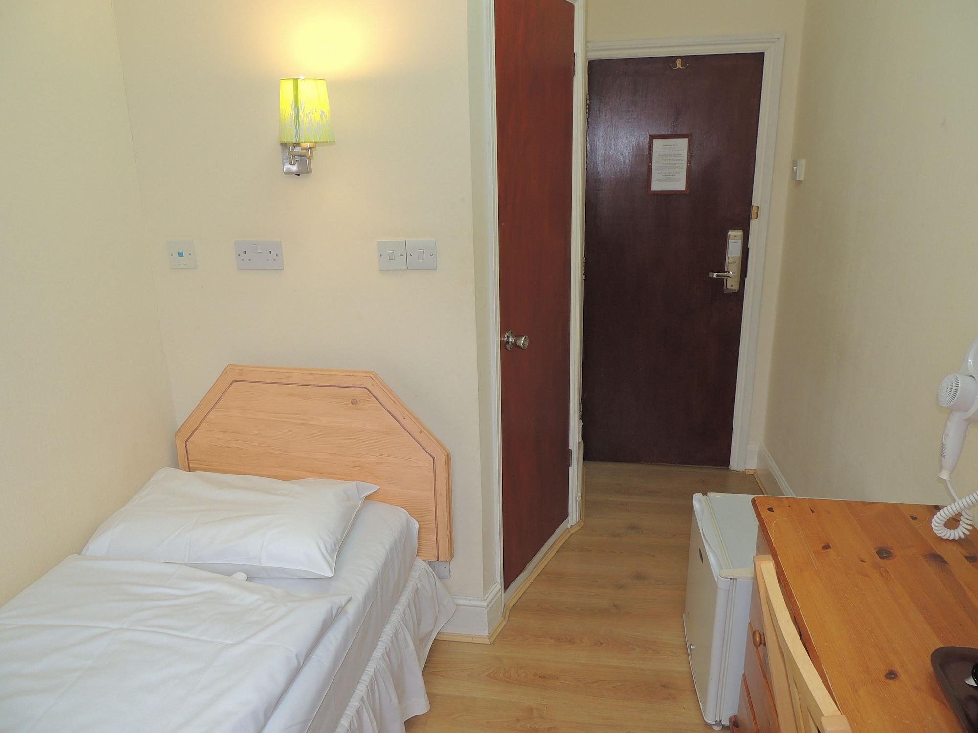Dolphin Inn - The Lodge London Bagian luar foto