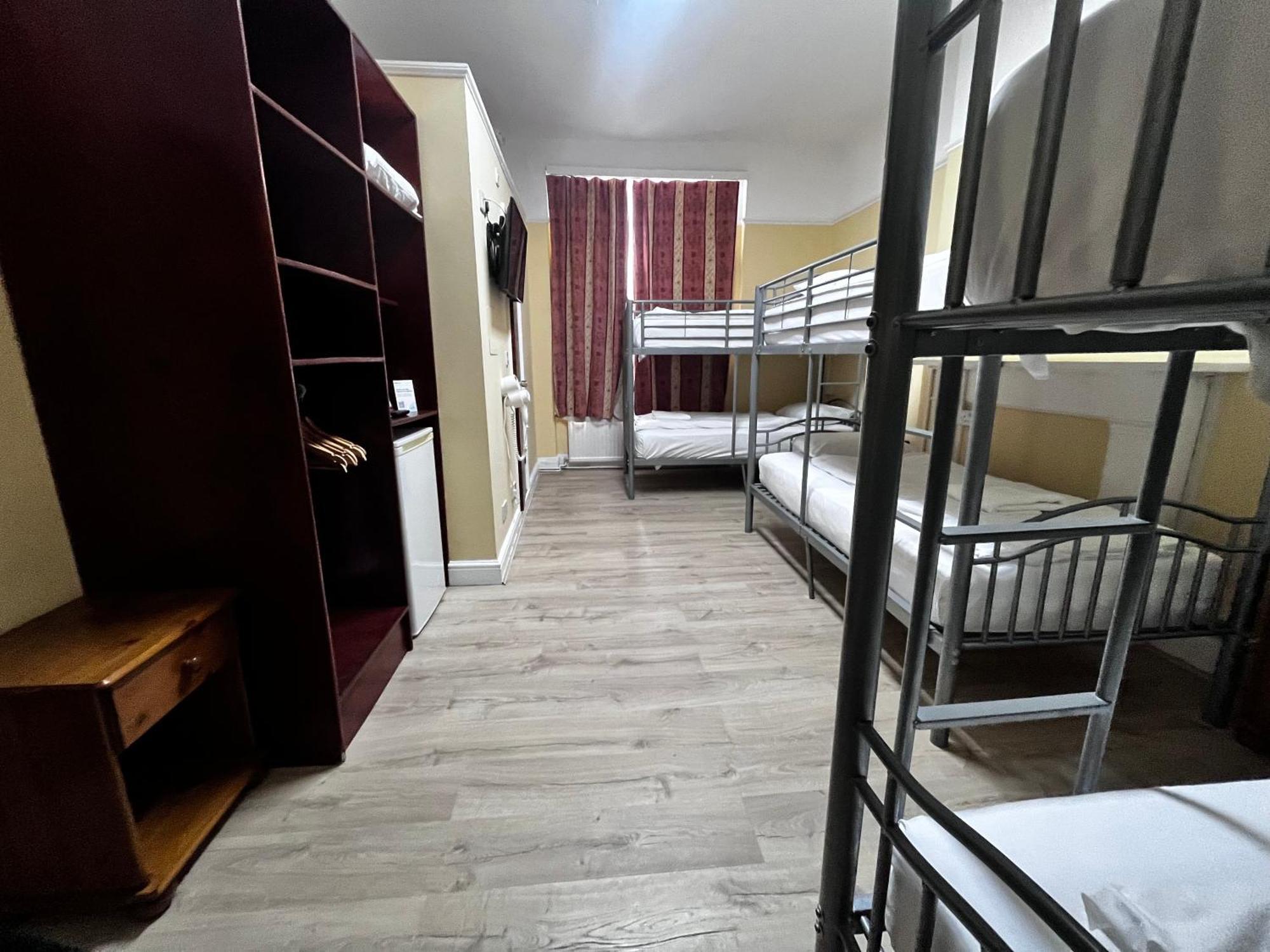 Dolphin Inn - The Lodge London Bagian luar foto
